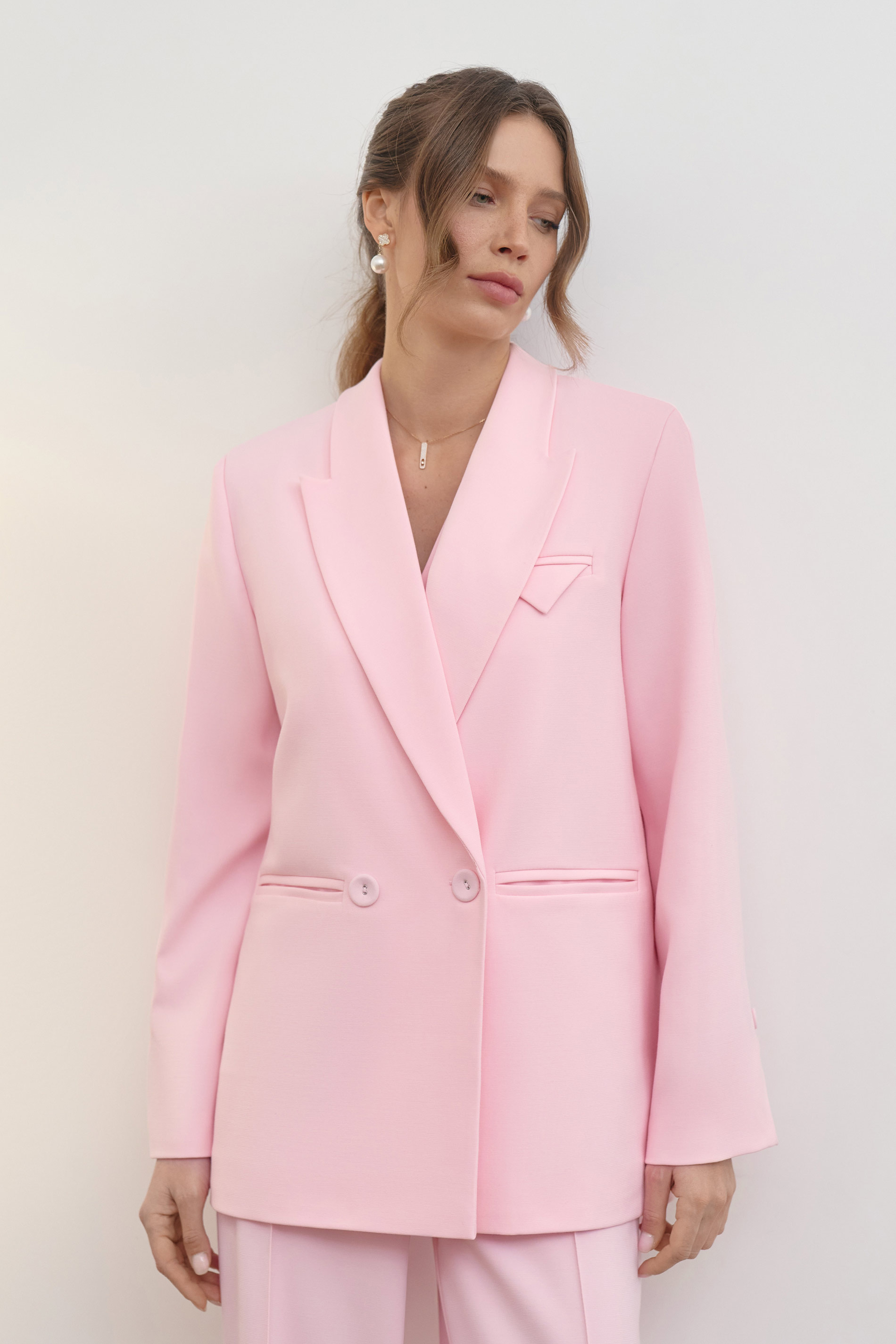 Двубортный жакет oversize кроя BL52218